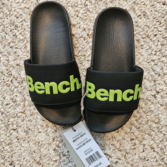 Bench kids sandals size 12/13 NWT - Picture 2 of 3
